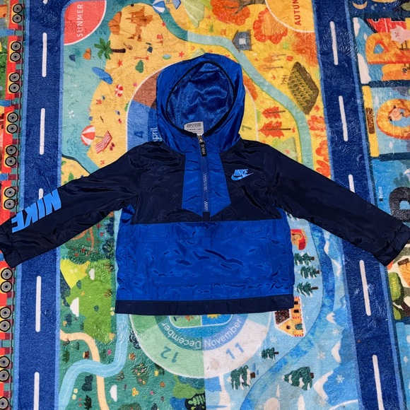 Nike pull over Sportswear Windrunner - Picture 1 of 2